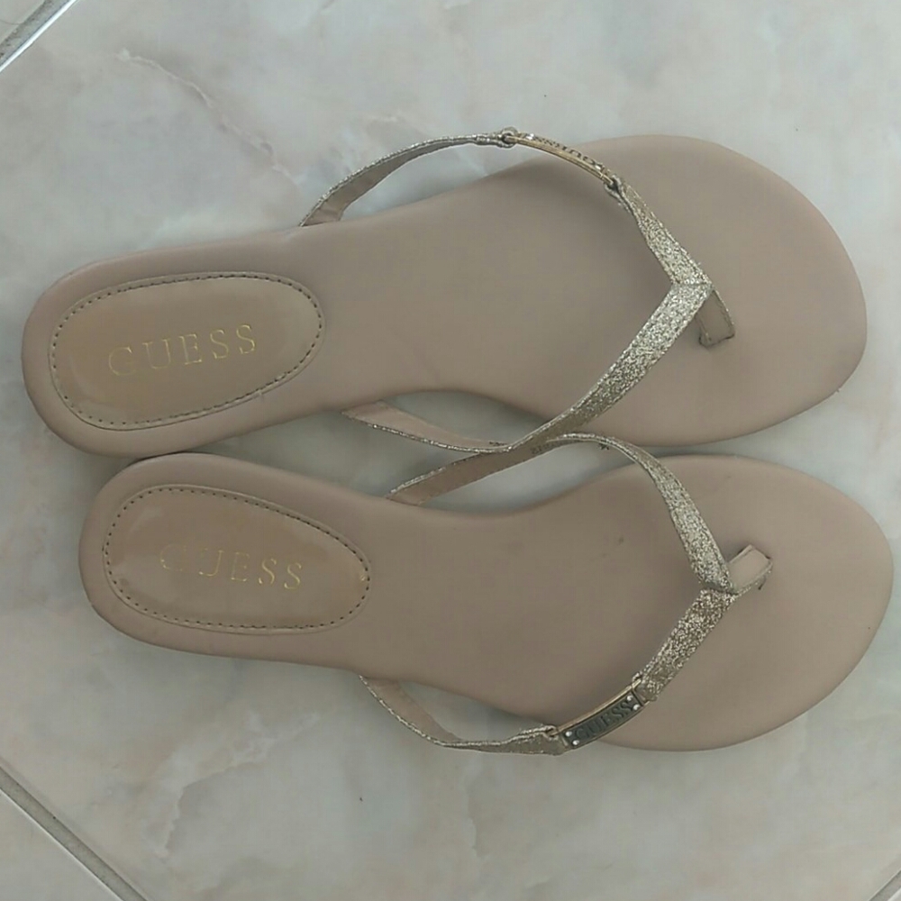Women's Guess sandals Size 9